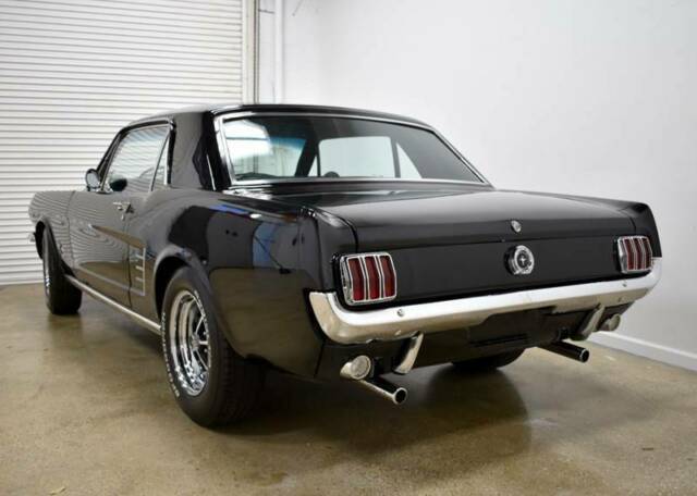 Ford Mustang 1966 image number 10