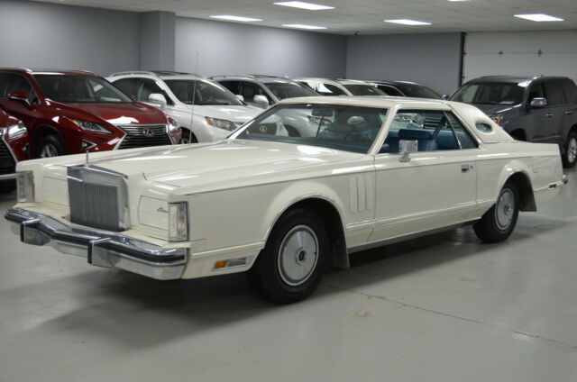 Lincoln Continental 1979 image number 1