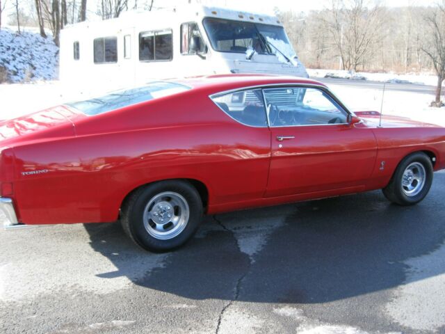 Ford Torino 1968 image number 1