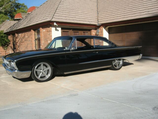 Ford Galaxie 1960 image number 1