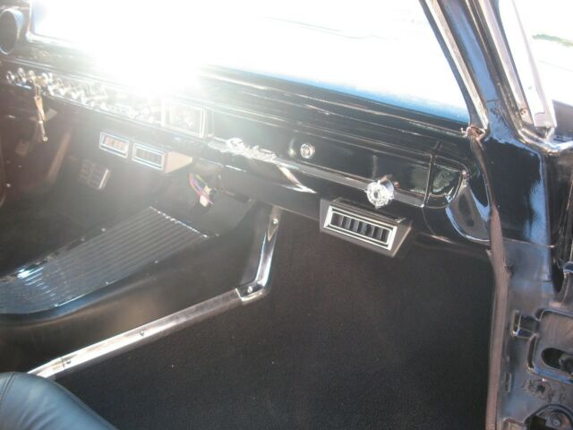 Ford Galaxie 1960 image number 36