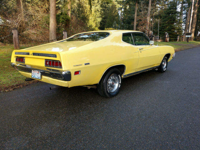 Ford Torino 1971 image number 2