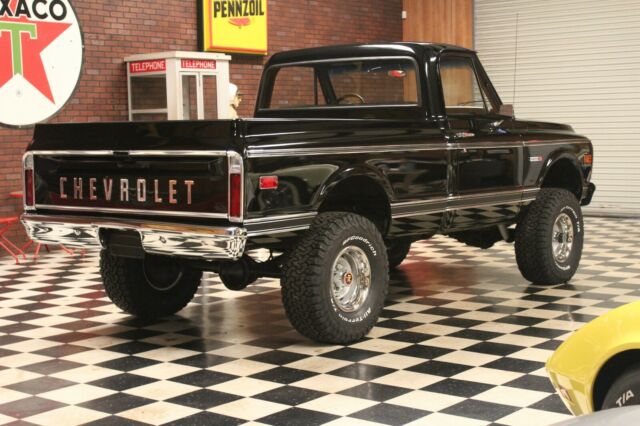 Chevrolet C/K Pickup 1500 1971 image number 18