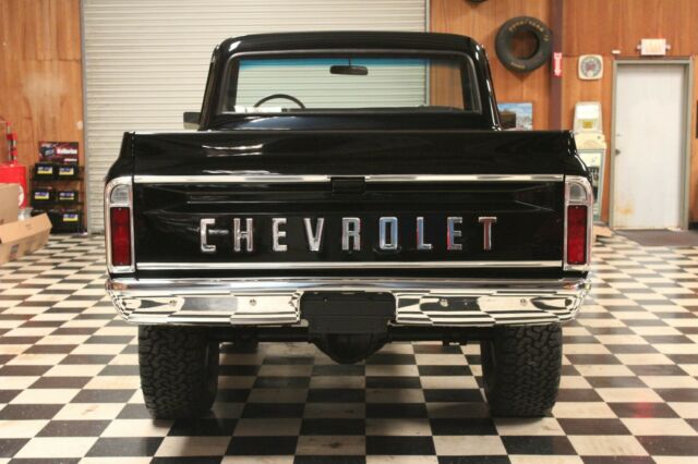 Chevrolet C/K Pickup 1500 1971 image number 4