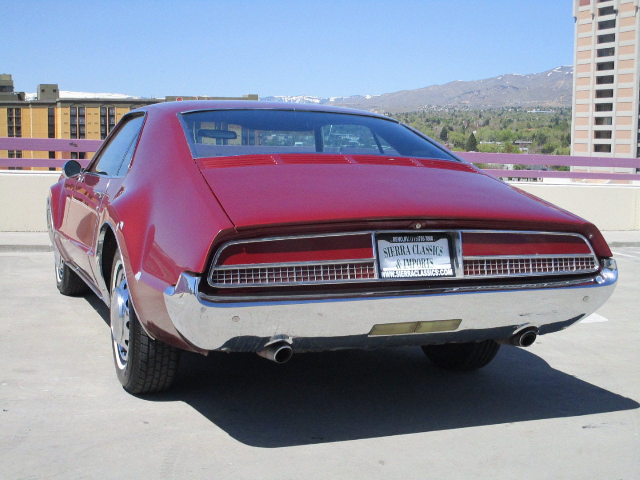 Oldsmobile Toronado 1967 image number 9