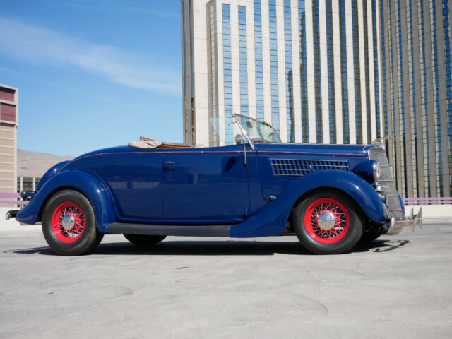 Ford Roadster 1935 image number 2