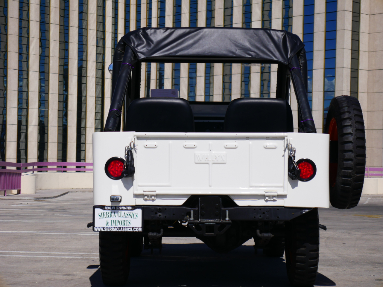 Willys Jeep 1962 image number 2