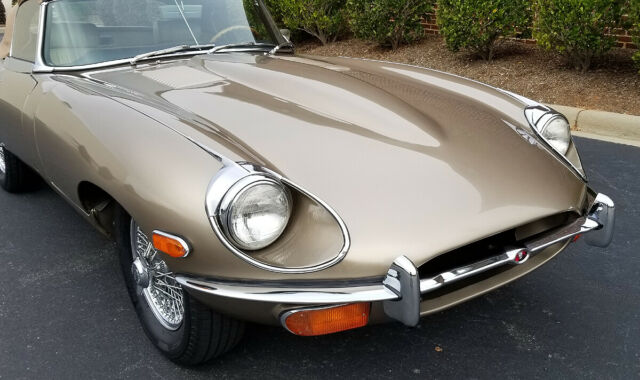 Jaguar E-Type 1969 image number 2