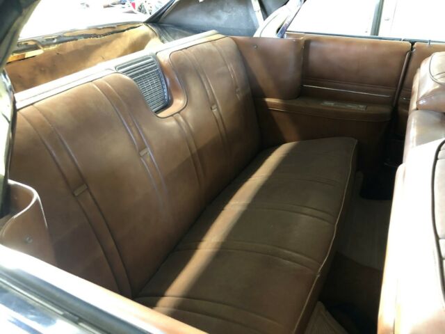 Cadillac DeVille 1962 image number 26