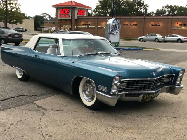 Cadillac DeVille 1967 image number 0