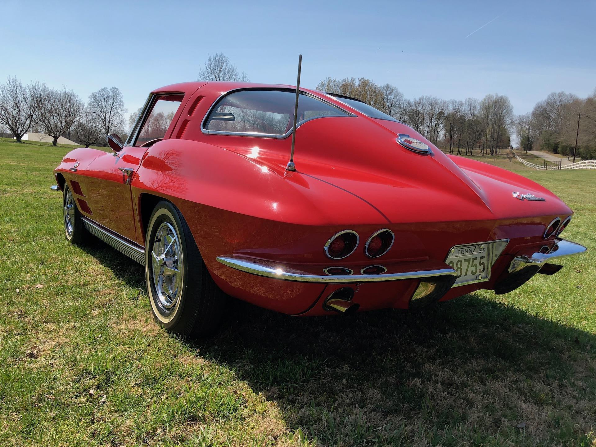 Chevrolet Corvette 1963 image number 13