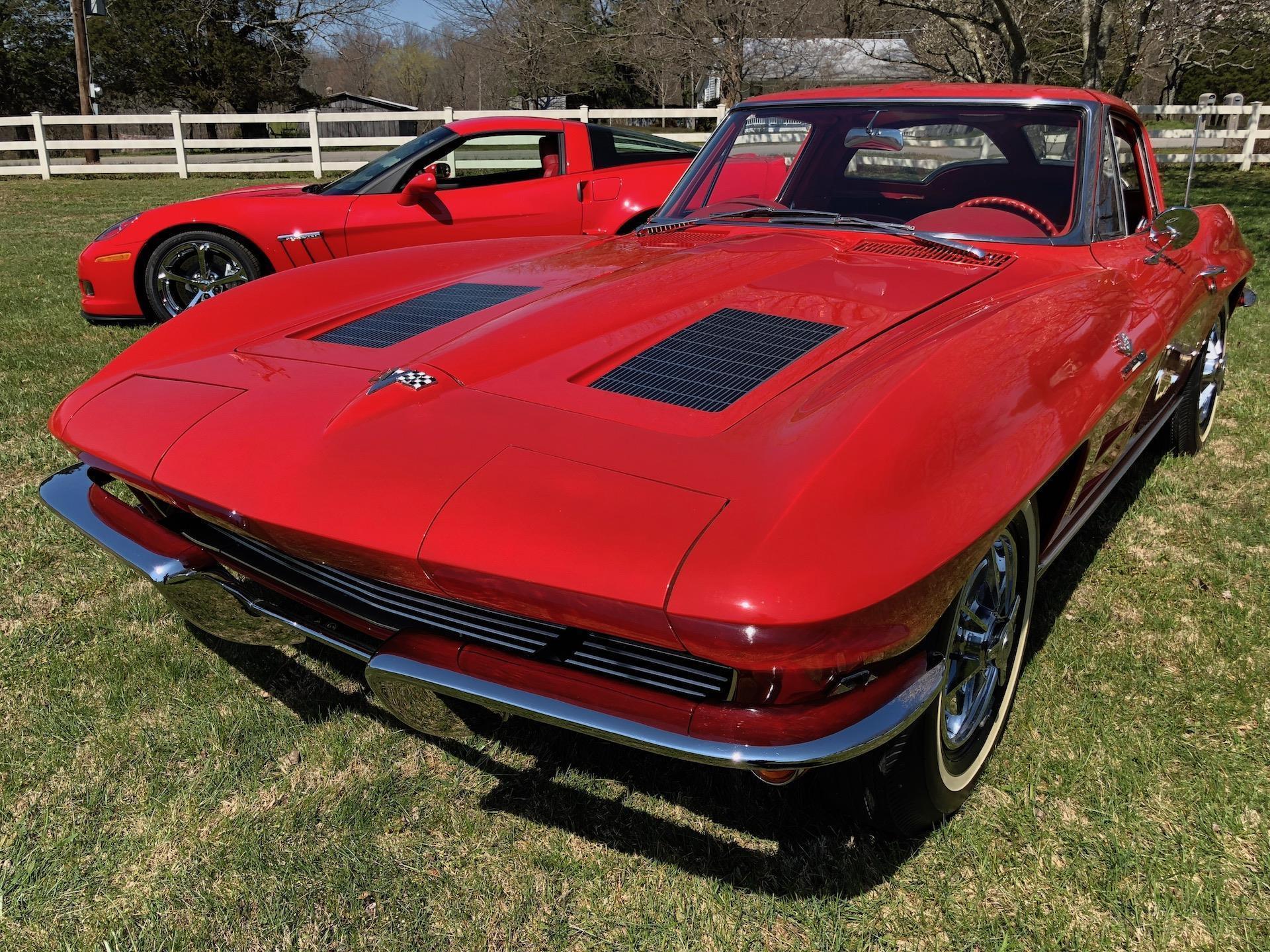 Chevrolet Corvette 1963 image number 29