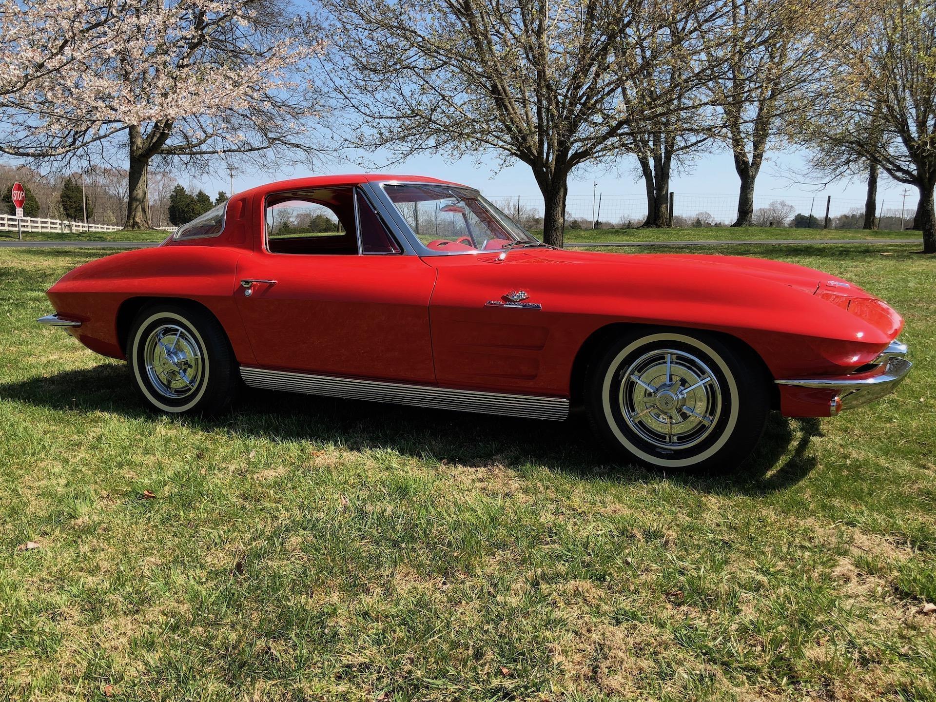 Chevrolet Corvette 1963 image number 30