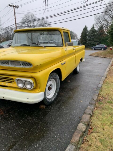 Chevrolet Apache 1960 image number 3