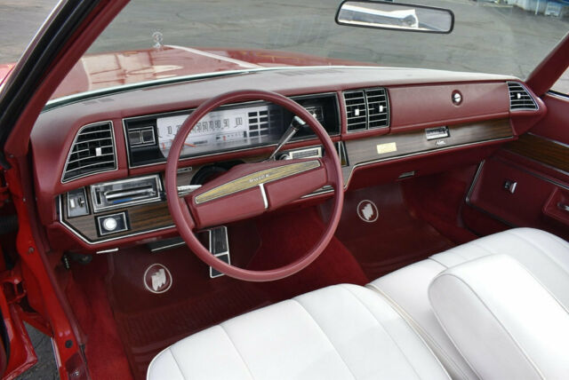 Buick LeSabre 1975 image number 20