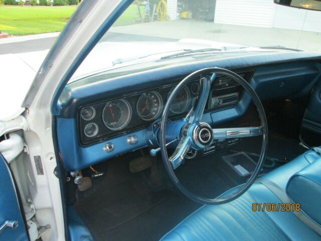 Chevrolet Bel Air/150/210 1967 image number 4