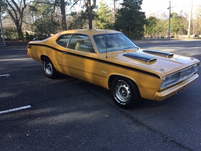 Plymouth Duster 1972 image number 10