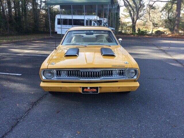 Plymouth Duster 1972 image number 11