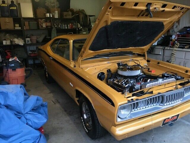 Plymouth Duster 1972 image number 16