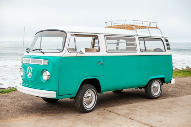 Volkswagen Bus/Vanagon 1973 image number 1