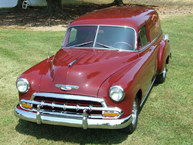 Chevrolet Sedan 1952 image number 14