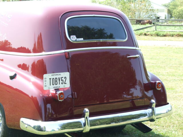 Chevrolet Sedan 1952 image number 15