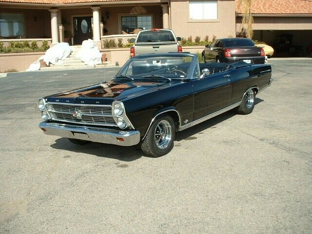 Ford Fairlane 1966 image number 1