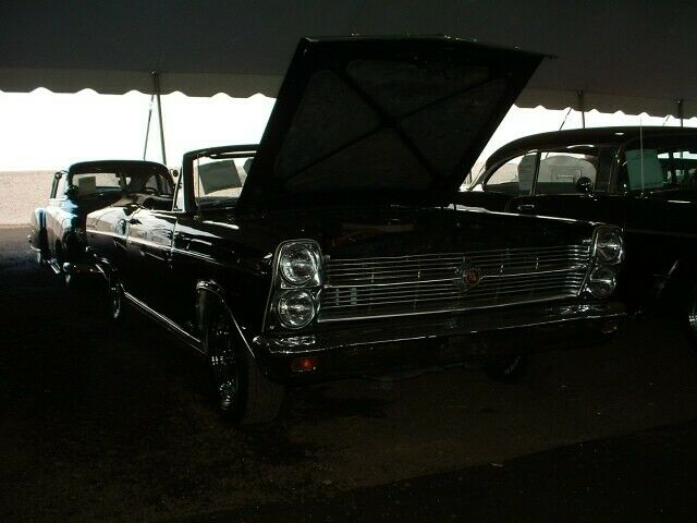 Ford Fairlane 1966 image number 25