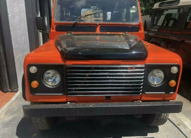 Land Rover Defender 1969 image number 0