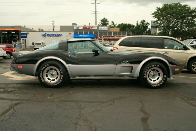 Chevrolet Corvette 1978 image number 1