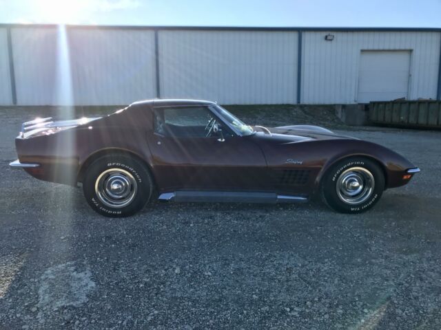 Chevrolet Corvette 1972 image number 22