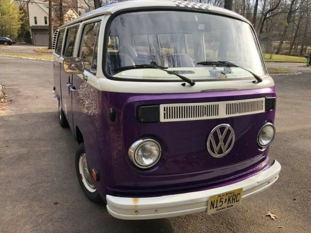 Volkswagen Bus/Vanagon 1976 image number 1