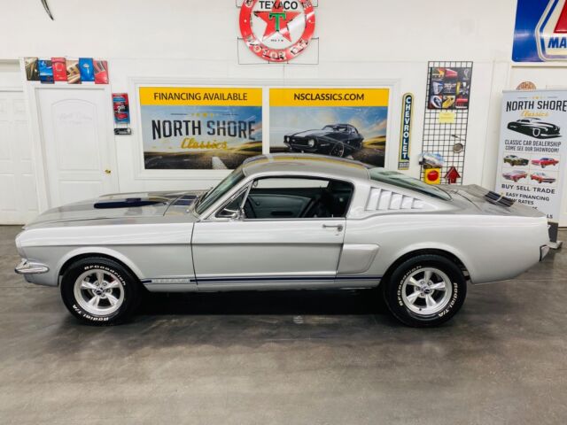 Ford Mustang 1965 image number 30