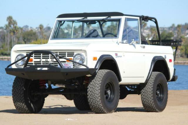 Ford Bronco 1972 image number 0