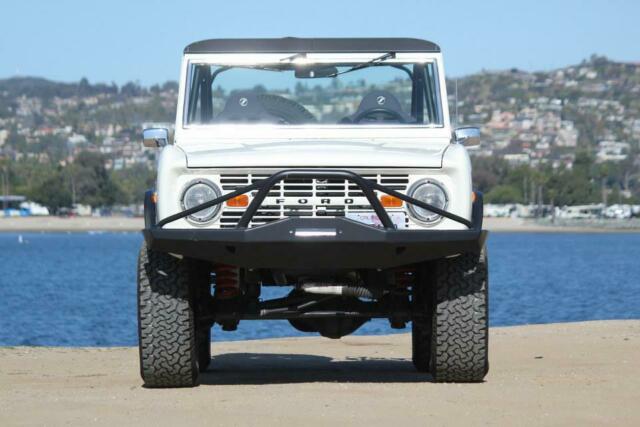 Ford Bronco 1972 image number 36