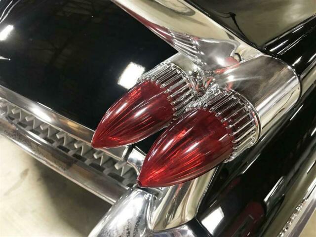 Cadillac DeVille 1959 image number 1