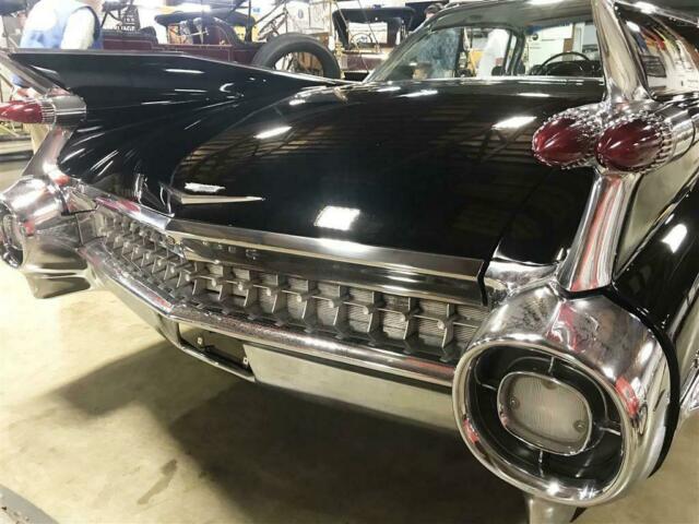 Cadillac DeVille 1959 image number 4