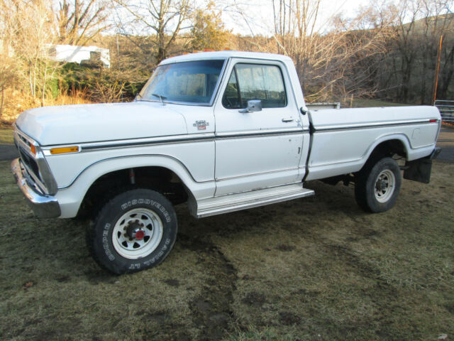 Ford F-250 1977 image number 0