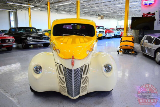 Ford Deluxe Coupe 1940 image number 15