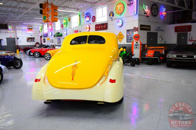 Ford Deluxe Coupe 1940 image number 31