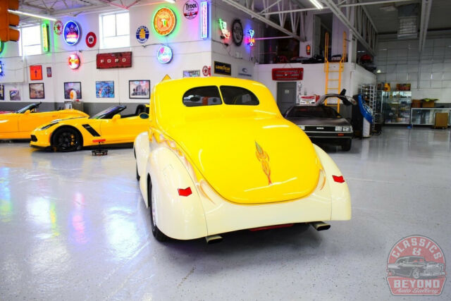 Ford Deluxe Coupe 1940 image number 5