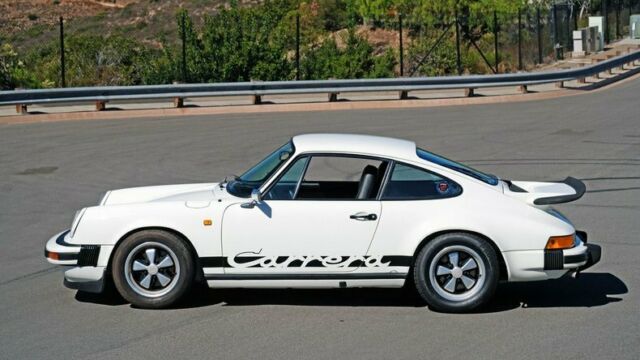 Porsche 911 1975 image number 28