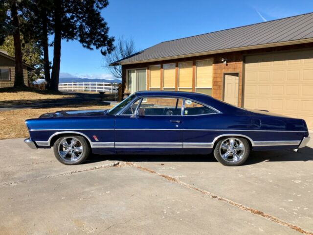 Ford Galaxie 1967 image number 31