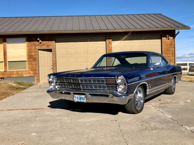 Ford Galaxie 1967 image number 33