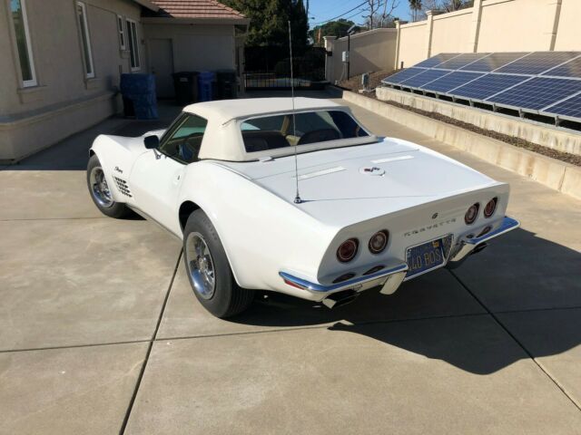 Chevrolet Corvette 1970 image number 22