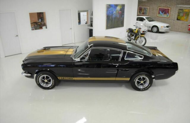 Ford Mustang K Code 4 Speed Fastback 1965 image number 2