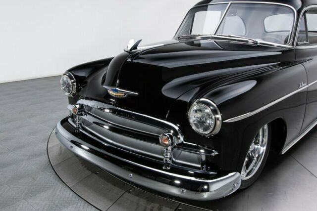 Chevrolet Styleline 1950 image number 11