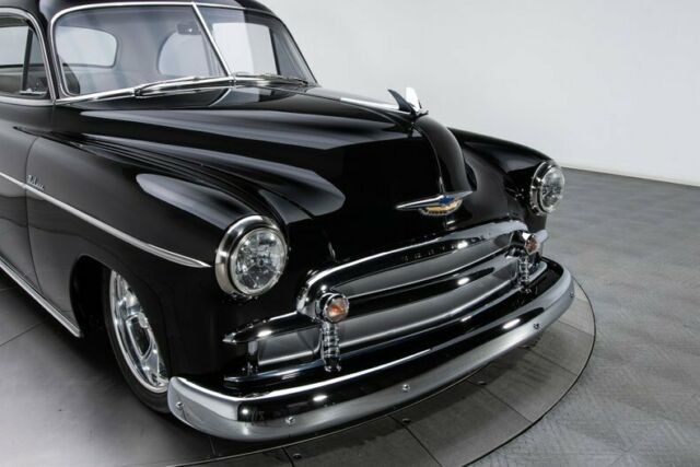 Chevrolet Styleline 1950 image number 14