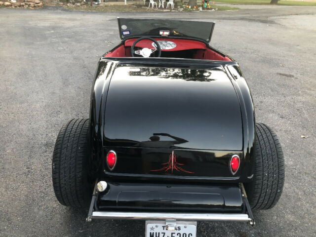 Ford Roadster 1932 image number 8