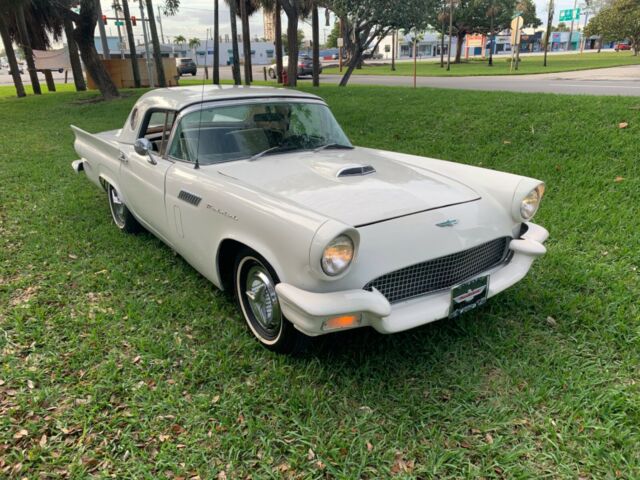 Ford Thunderbird 1957 image number 10